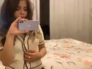 Mia's Live Sex Cam Show