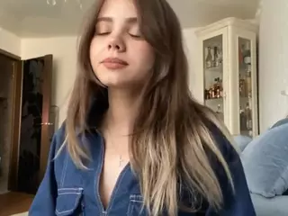 Mia's Live Sex Cam Show