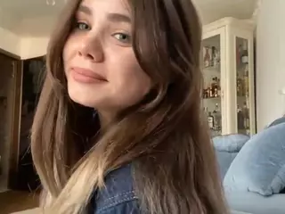 Mia's Live Sex Cam Show