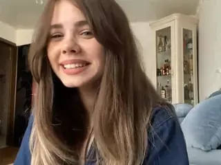 Mia's Live Sex Cam Show
