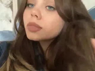 Mia's Live Sex Cam Show