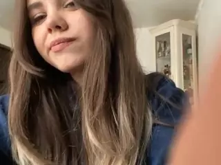 Mia's Live Sex Cam Show