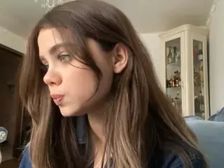 Mia's Live Sex Cam Show