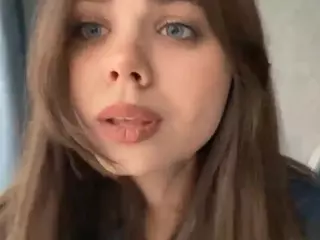 Mia's Live Sex Cam Show