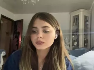 Mia's Live Sex Cam Show
