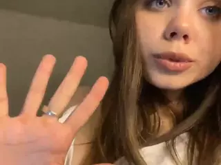 Mia's Live Sex Cam Show