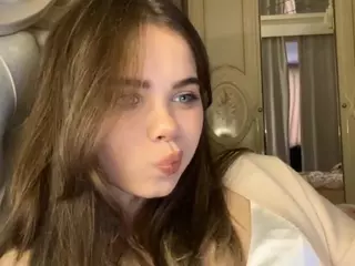 Mia's Live Sex Cam Show