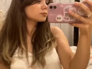 Mia's Live Sex Cam Show