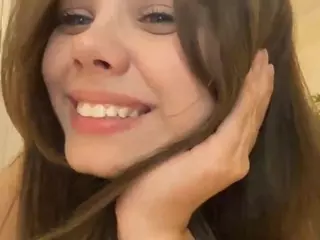 Mia's Live Sex Cam Show