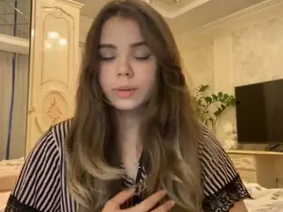 Mia's Live Sex Cam Show
