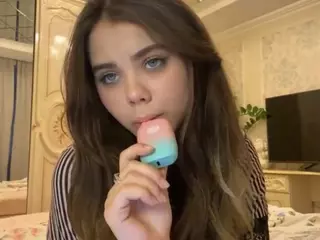 Mia's Live Sex Cam Show