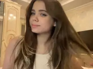Mia's Live Sex Cam Show