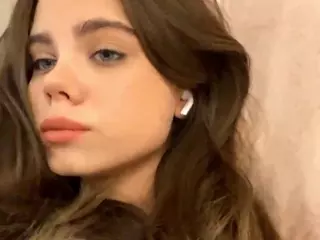 Mia's Live Sex Cam Show