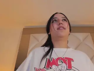 Miiaa's Live Sex Cam Show