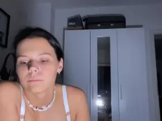 Mia's Live Sex Cam Show