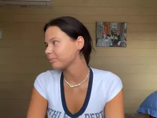 Mia's Live Sex Cam Show