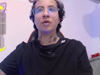 Sammy-evans1's Live Sex Cam Show