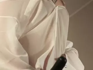 AlbertaEsse's Live Sex Cam Show