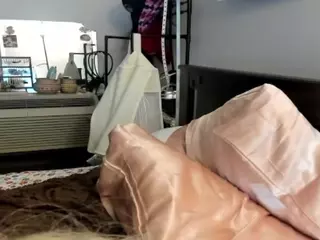 BadMonica01's Live Sex Cam Show