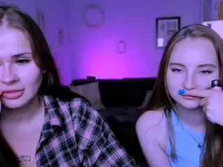 belly-bey's Live Sex Cam Show