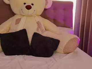AmmyKlovert's Live Sex Cam Show
