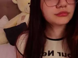 AmmyKlovert's Live Sex Cam Show