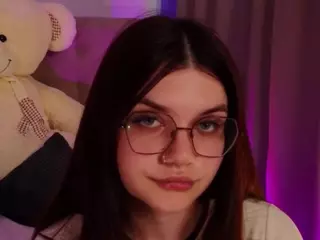 AmmyKlovert's Live Sex Cam Show