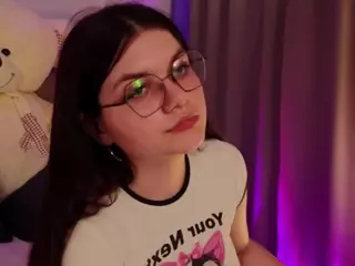 AmmyKlovert's Live Sex Cam Show