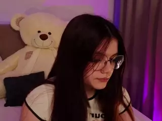 AmmyKlovert's Live Sex Cam Show