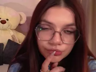 AmmyKlovert's Live Sex Cam Show