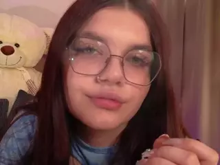 AmmyKlovert's Live Sex Cam Show