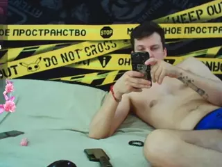 BugsandBunny2's Live Sex Cam Show