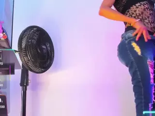 diabla-perlasa's Live Sex Cam Show