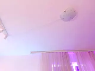 Emi-Lake's Live Sex Cam Show