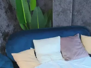 Lori-Shannon's Live Sex Cam Show