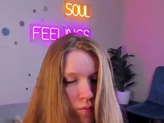 Lori-Shannon's Live Sex Cam Show