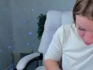 Lori-Shannon's Live Sex Cam Show