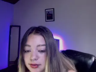 MarianaRousse18's Live Sex Cam Show