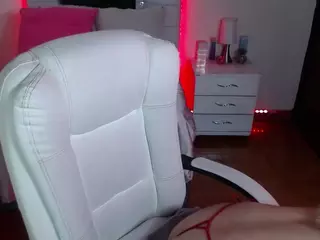 MarianaRousse18's Live Sex Cam Show