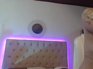 MarianaRousse18's Live Sex Cam Show