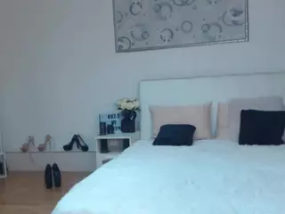 MayaWeisss's Live Sex Cam Show