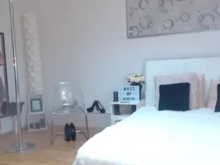 MayaWeisss's Live Sex Cam Show