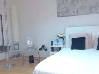 MayaWeisss's Live Sex Cam Show