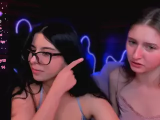 nekky-mouse's Live Sex Cam Show