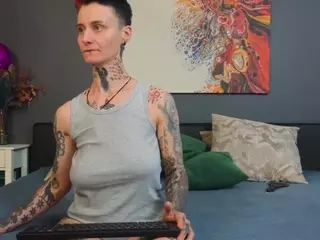 SellenaAndKenny's Live Sex Cam Show