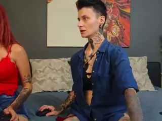 SellenaAndKenny's Live Sex Cam Show