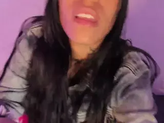 SofiaValente's Live Sex Cam Show