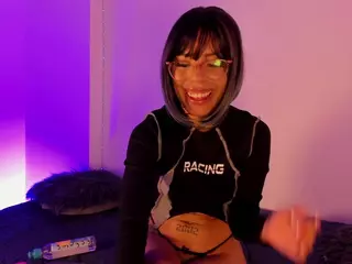 SofiaValente's Live Sex Cam Show