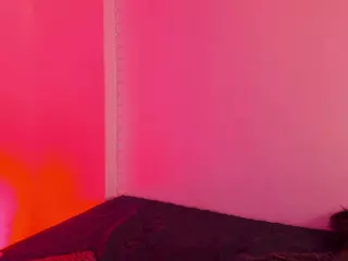 SofiaValente's Live Sex Cam Show
