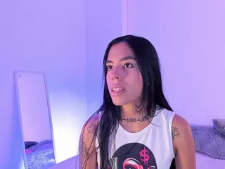 SofiaValente's Live Sex Cam Show